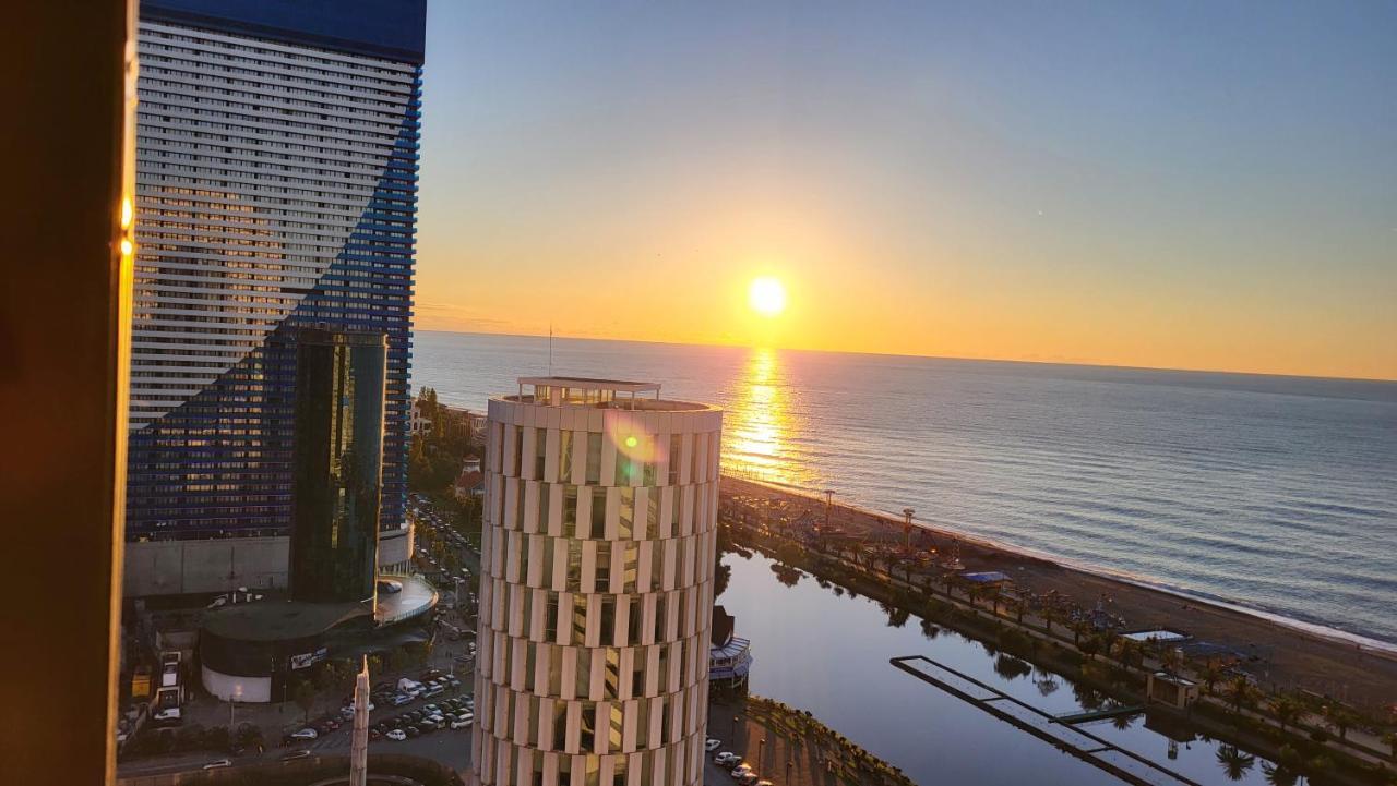 Black Sea Apartments Alliance Palace Batumi Eksteriør bilde