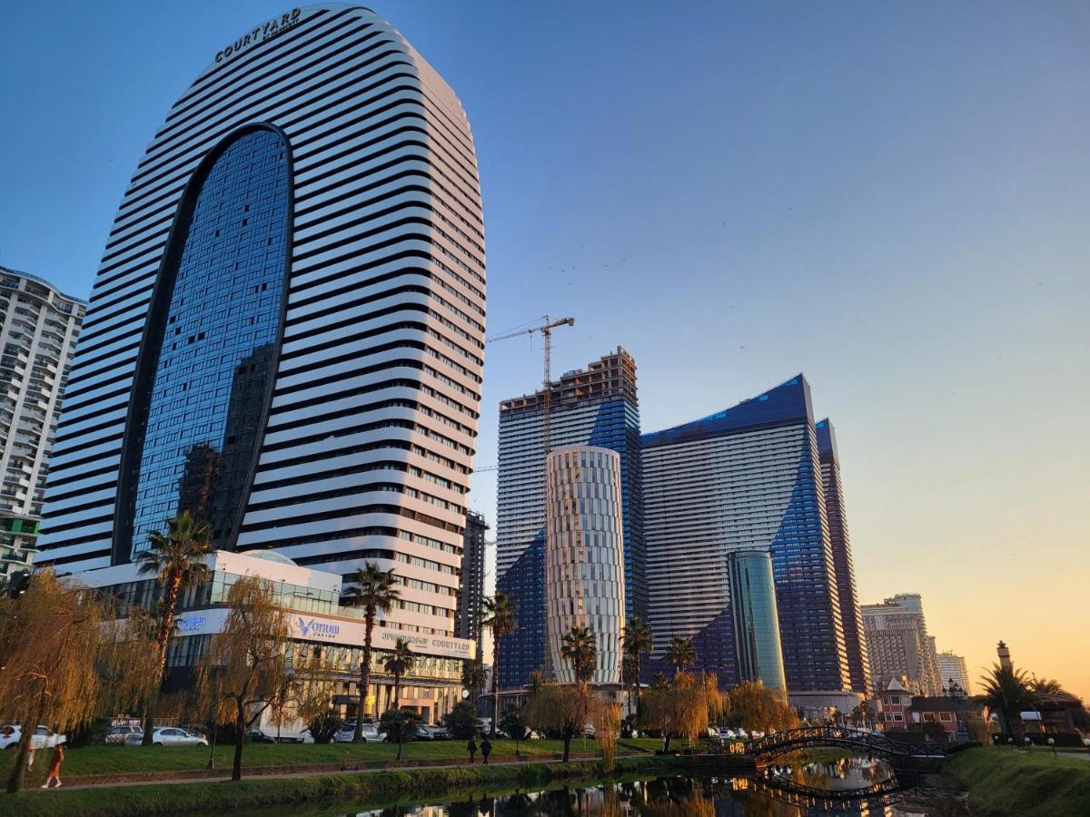 Black Sea Apartments Alliance Palace Batumi Eksteriør bilde